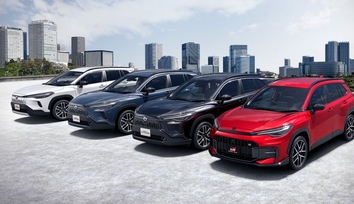 （右端）：GR SPORT